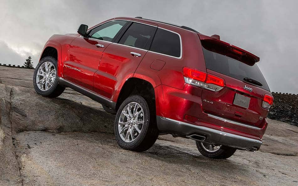 Is the Jeep Grand Cherokee Trailhawk like a 4×4 Hellcat?
