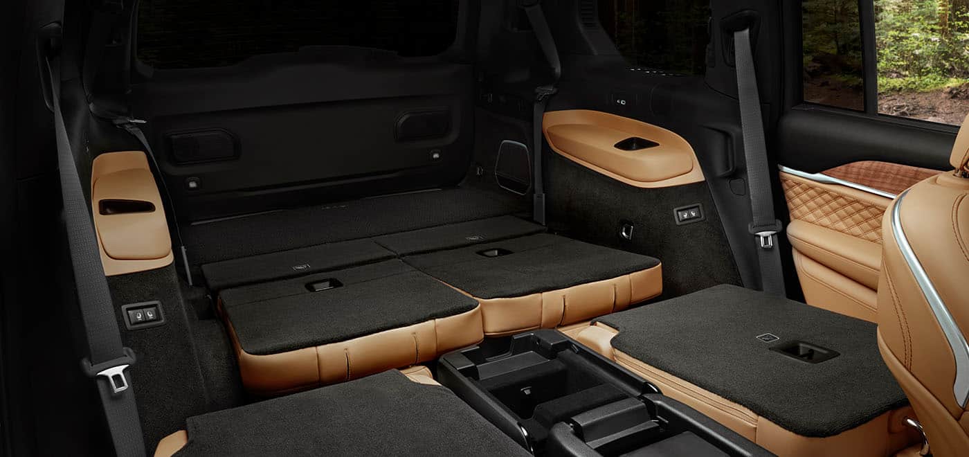 Jeep Grand Cherokee L cargo area with the rear seats folded flat