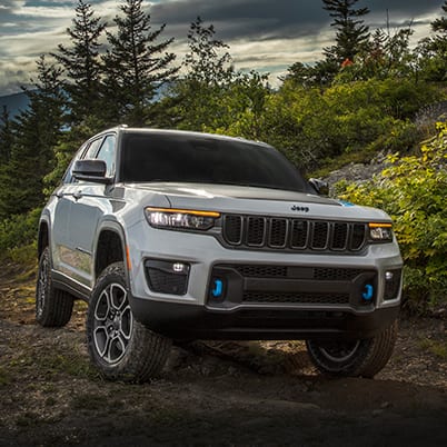 2022 Jeep® Grand Cherokee 4xe - Full Size Hybrid SUV