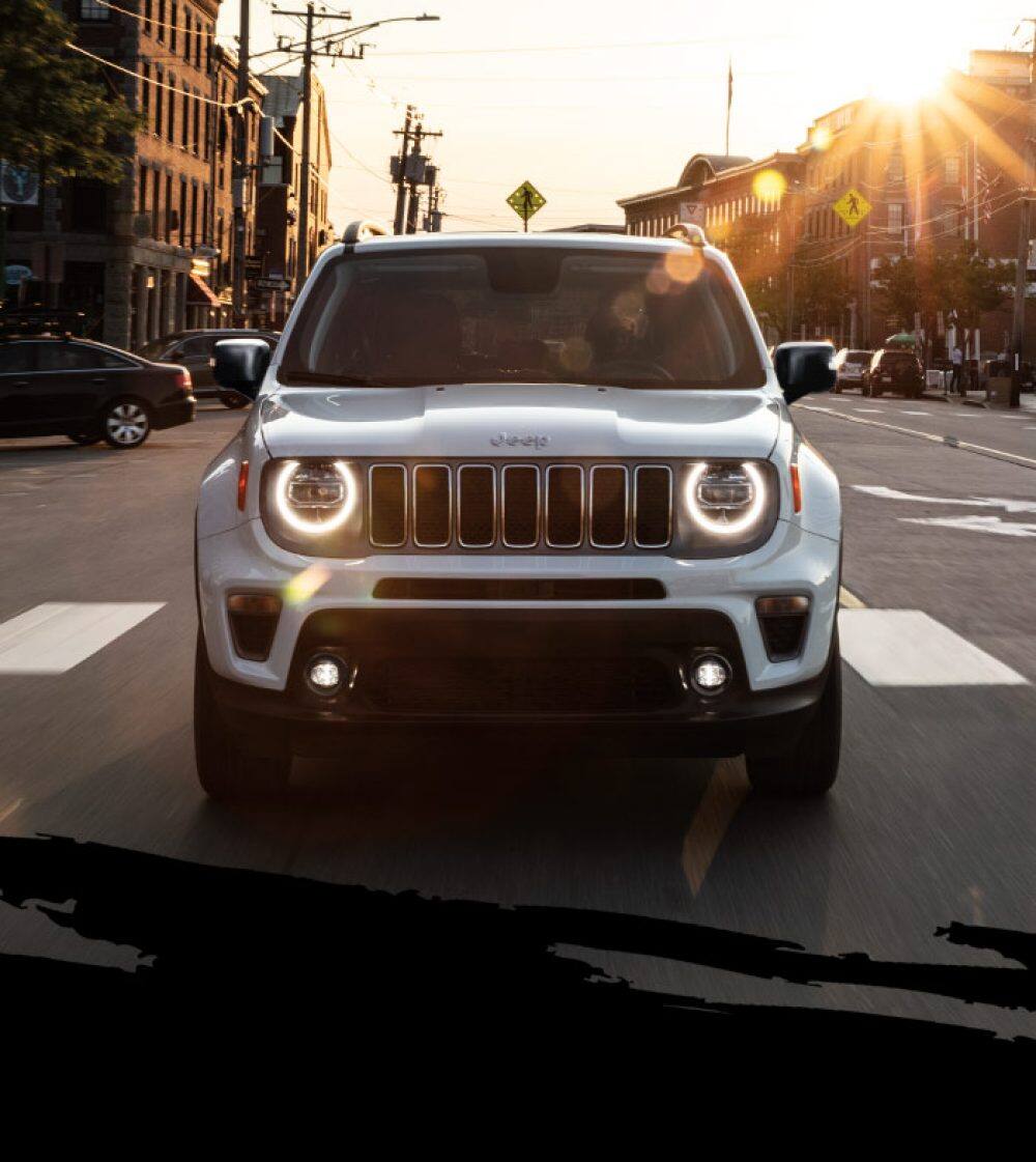 Funciones de seguridad y asistencia al conductor del Jeep® Renegade 2023