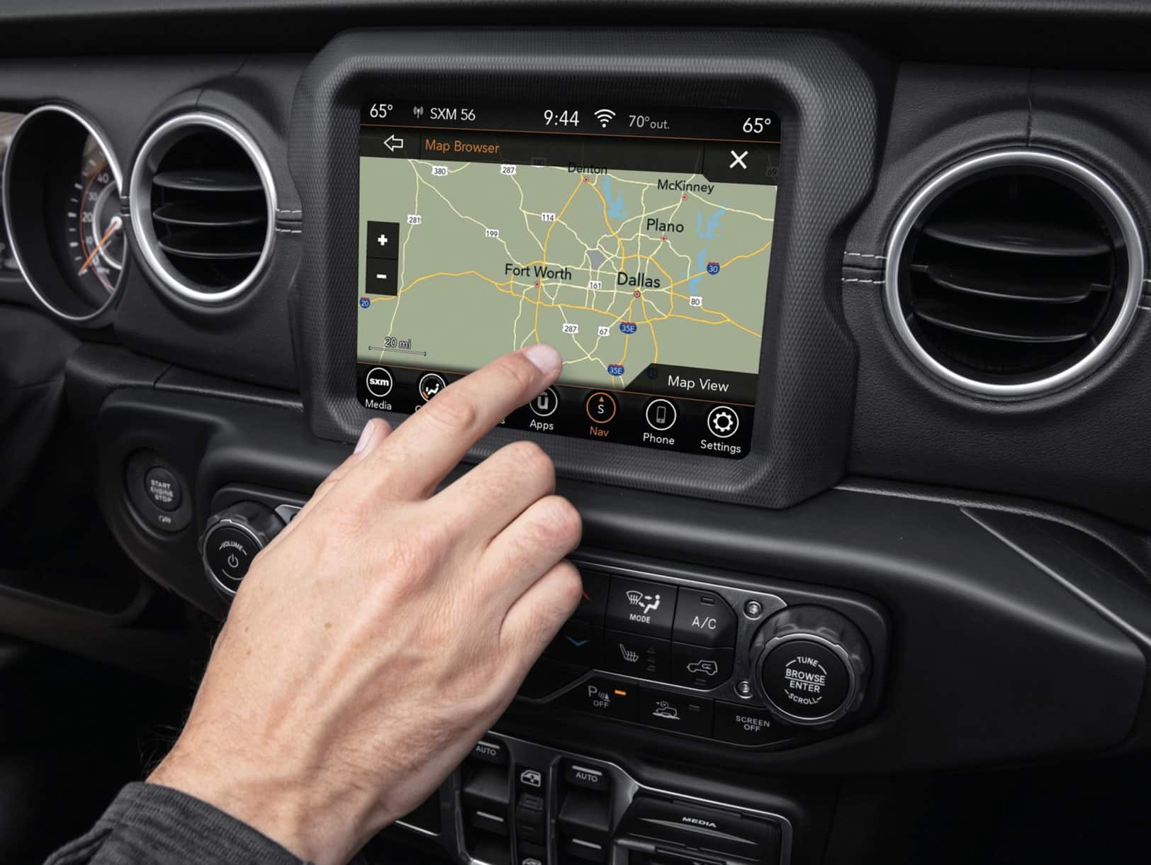 Does Jeep Compass Have Navigation?