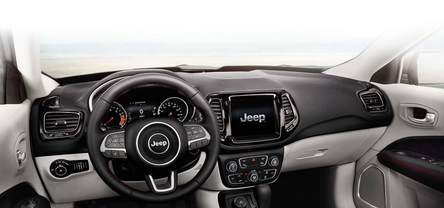 2019 Jeep® Compass - Stylish Interior Features 2019 Jeep® Compass -