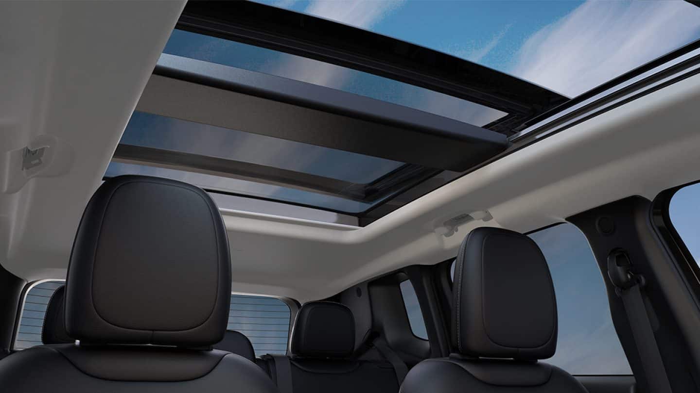 Jeep Compass панорамной крышей