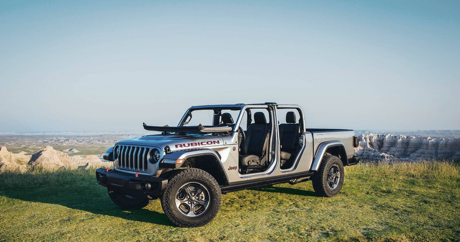 2020 Jeep® Gladiator - Competitive Compare