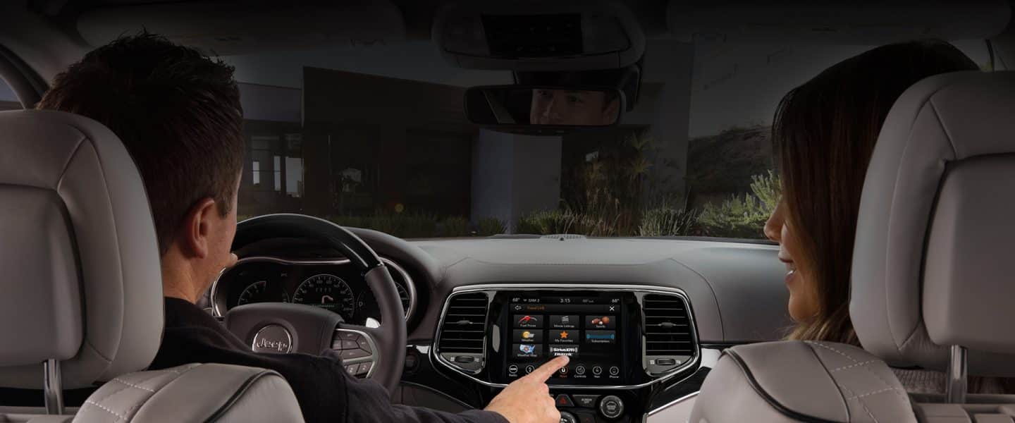 2020 Jeep 174 Grand Cherokee Technology Features