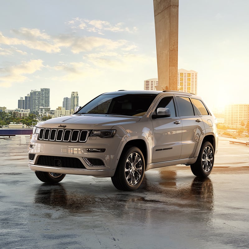 21 Jeep Grand Cherokee Pricing Specs Most Awarded Suv Ever