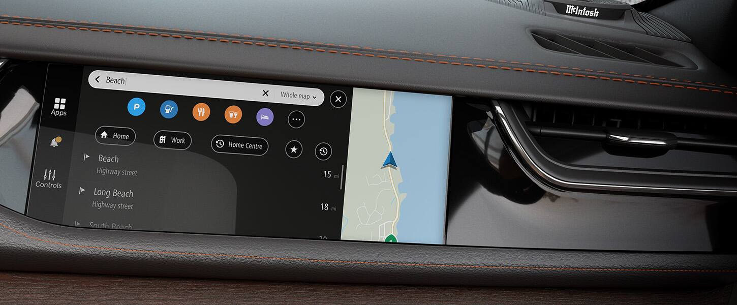 Visualización de navegación en la pantalla interactiva para el pasajero dentro del Jeep Grand Cherokee 2022.