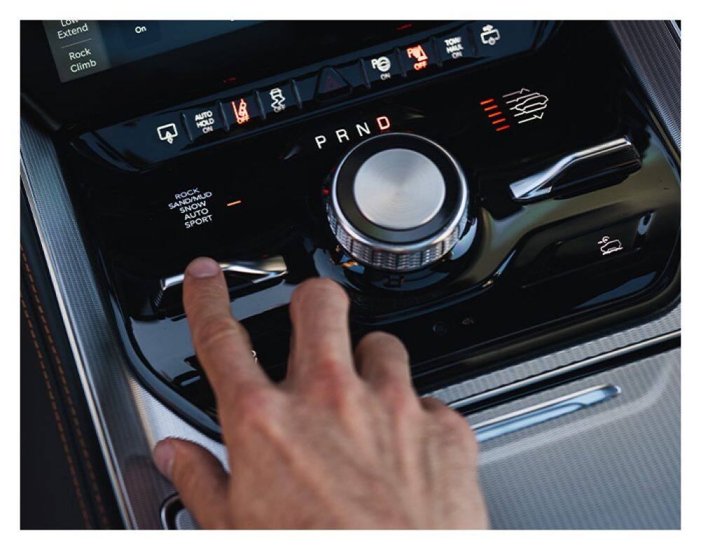 The AllNew Grand Wagoneer Capabilities 4x4, Towing, and More Jeep®