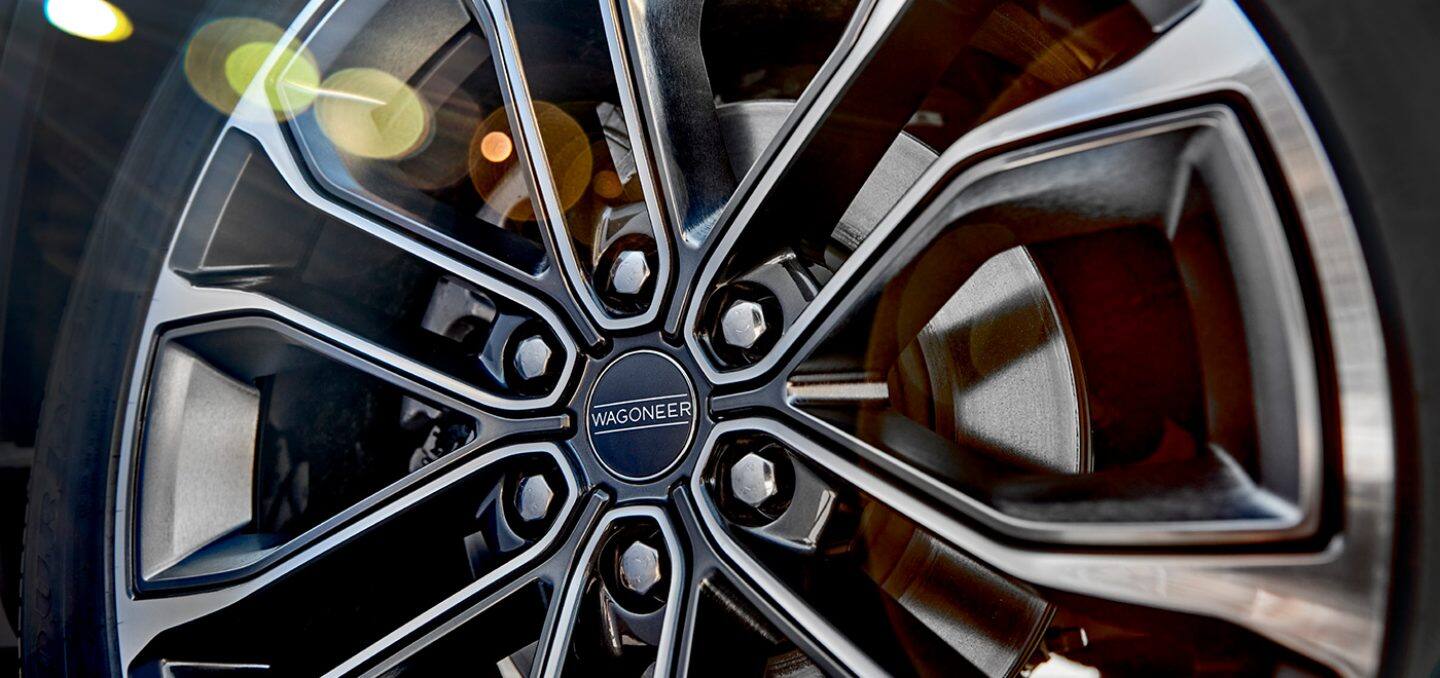 2022-Grand-Wagoneer-Gallery-Exterior-Gal