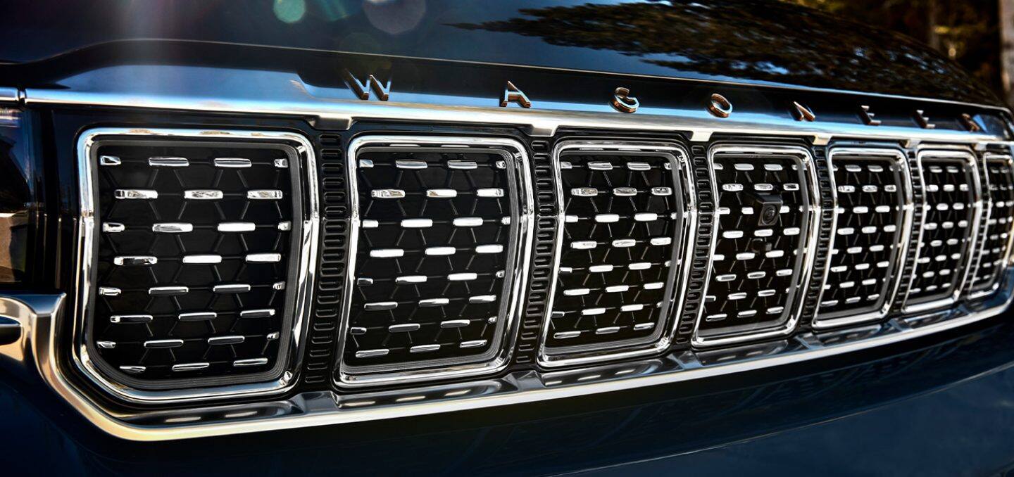 2022-Grand-Wagoneer-Gallery-Exterior-Gal