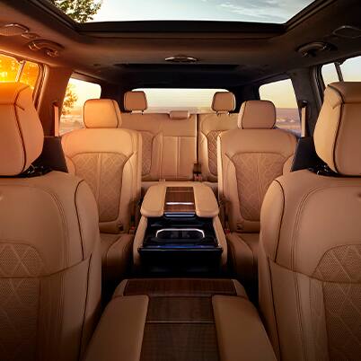 Jeep wagoneer third row