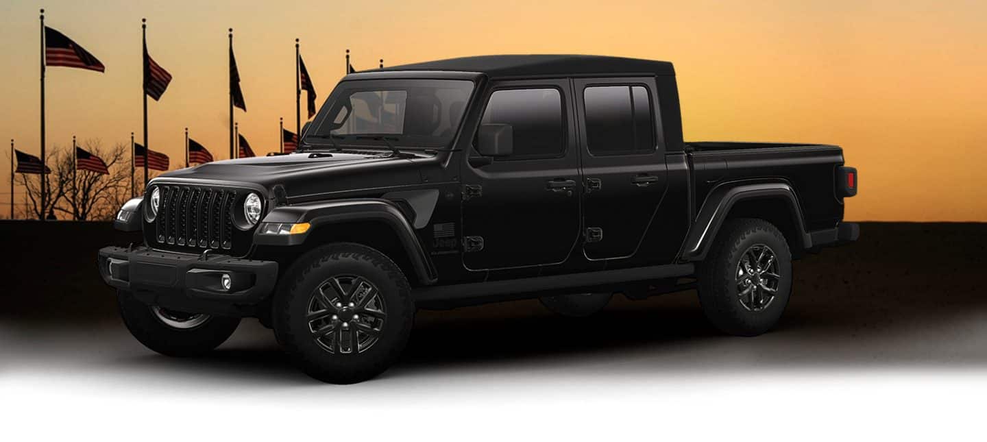 The exterior of the 2023 Jeep Gladiator Freedom Edition in black, with several other exterior colors selectable.