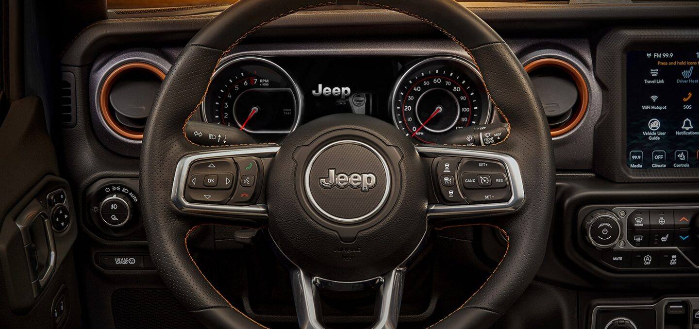 Photo Gallery of the 2023 Jeep® Gladiator Pickup Truck