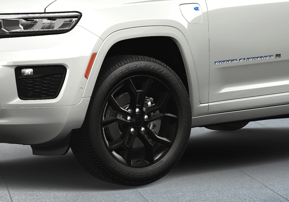 2023 Jeep® Grand Cherokee 4xe 30th Anniversary Edition 2023 Jeep® Grand Cherokee 4xe 30th Anniversary Edition