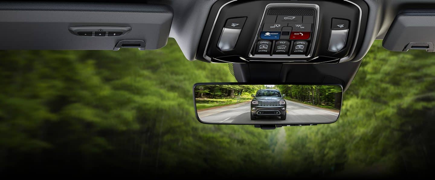 2023 Jeep® Grand Cherokee Technology Uconnect & Carplay