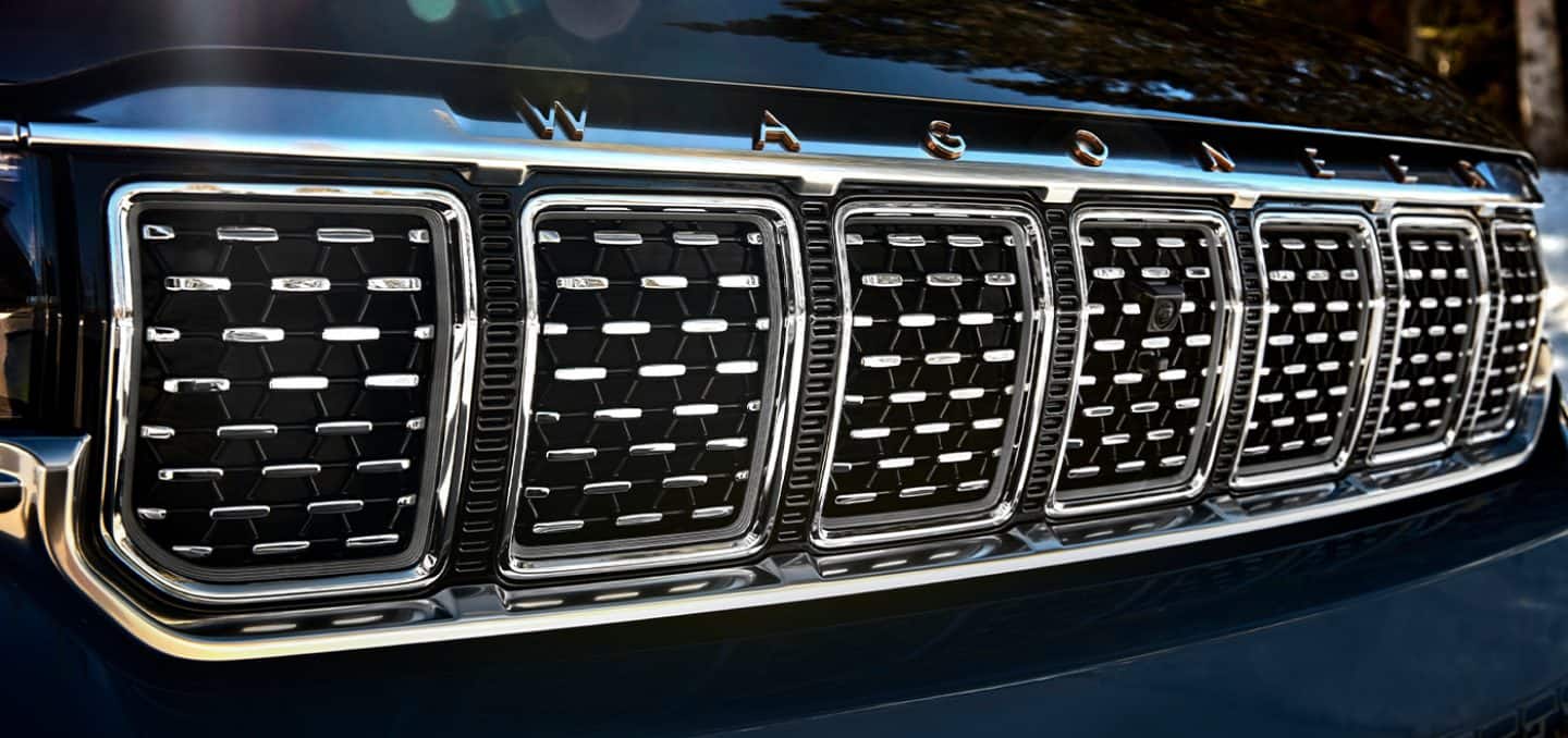 Display A close-up of the seven-slot grill on the 2023 Grand Wagoneer.