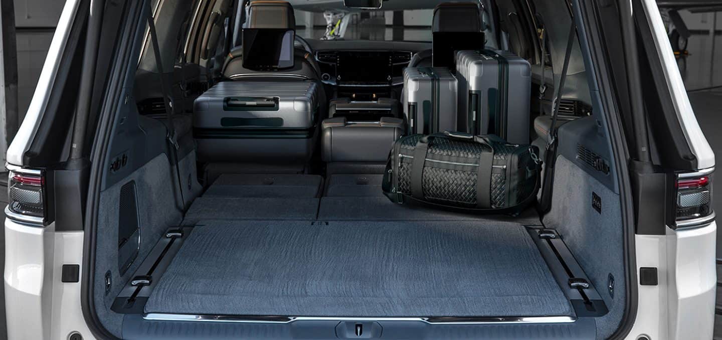 The Jeep Grand Wagoneer Series iii Obsidian