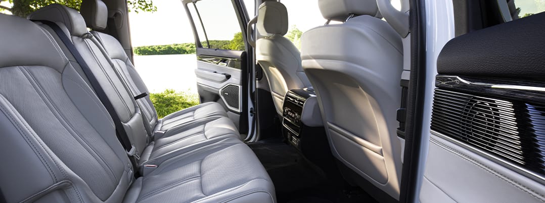 Jeep wagoneer on sale bench seat
