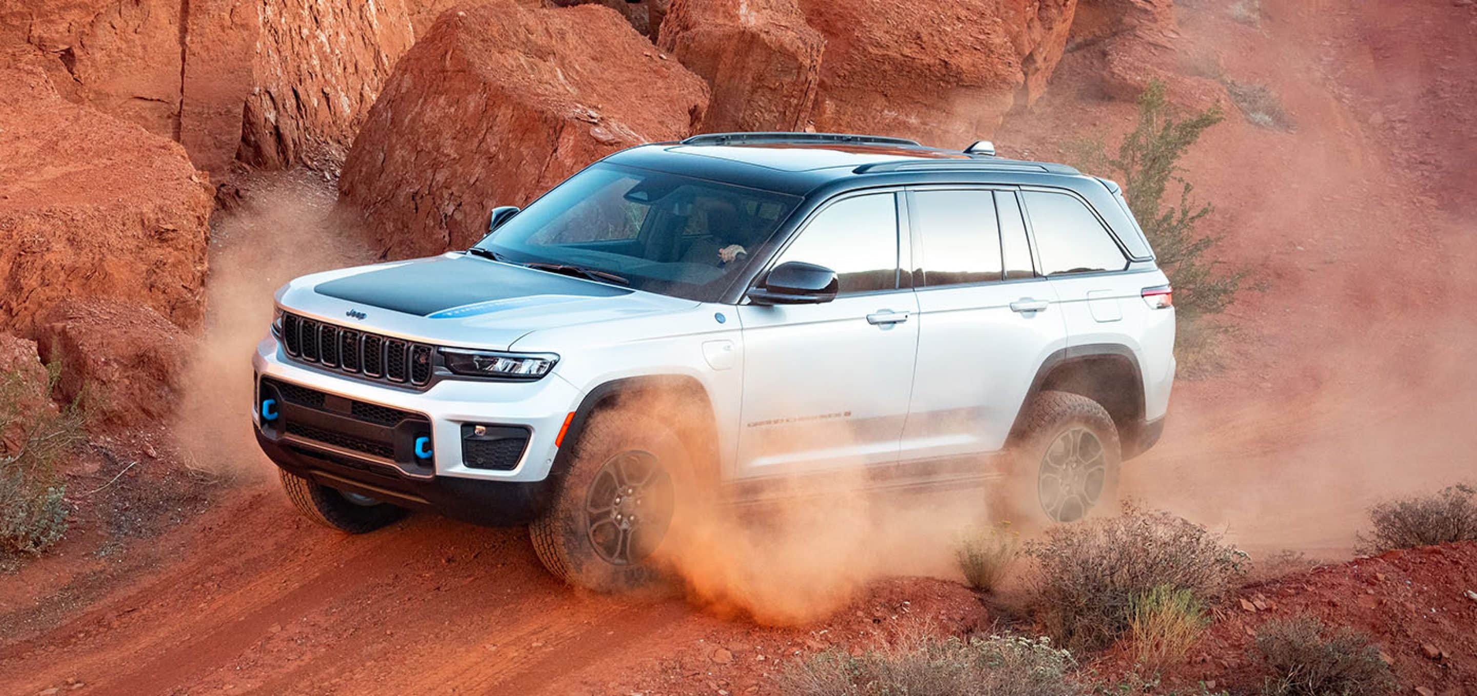 2024_Jeep_Grand_cherokee.