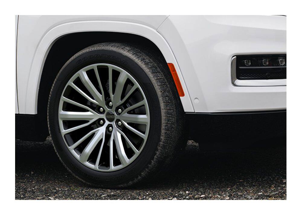 2024 Grand Wagoneer Design Massage Seats & Power Third Row