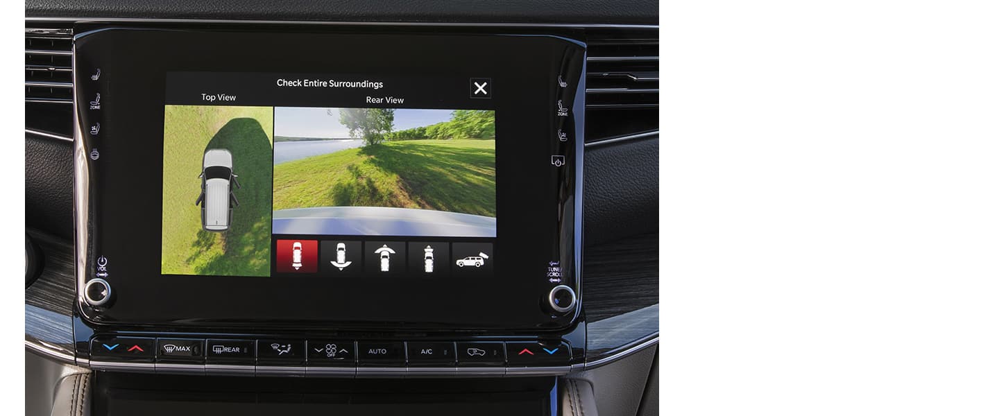 The Uconnect touchscreen in the 2024 Wagoneer displaying the output of the 360-degree Surround View Camera.