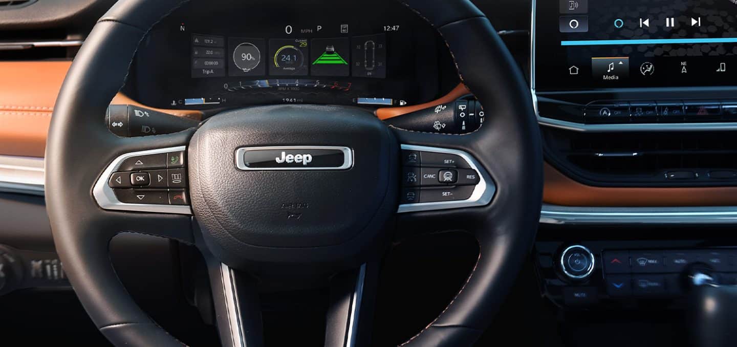 2025 Jeep® Compass Gallery Interior & Exterior Photos