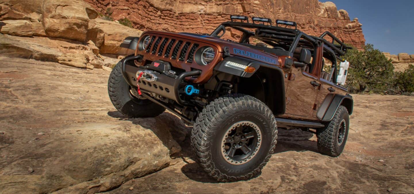 Display The Jeep JPP/Mopar Birdcage concept vehicle.