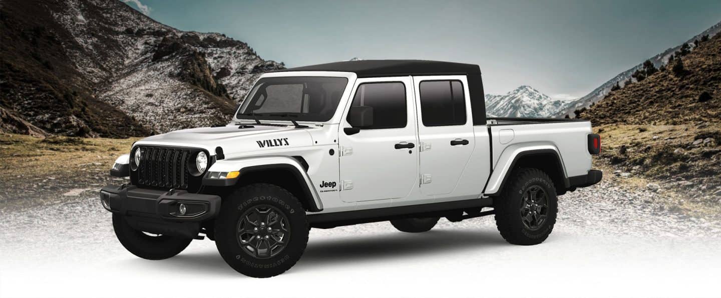 The exterior of the 2023 Jeep Gladiator Willys in white, with several other exterior colors selectable.