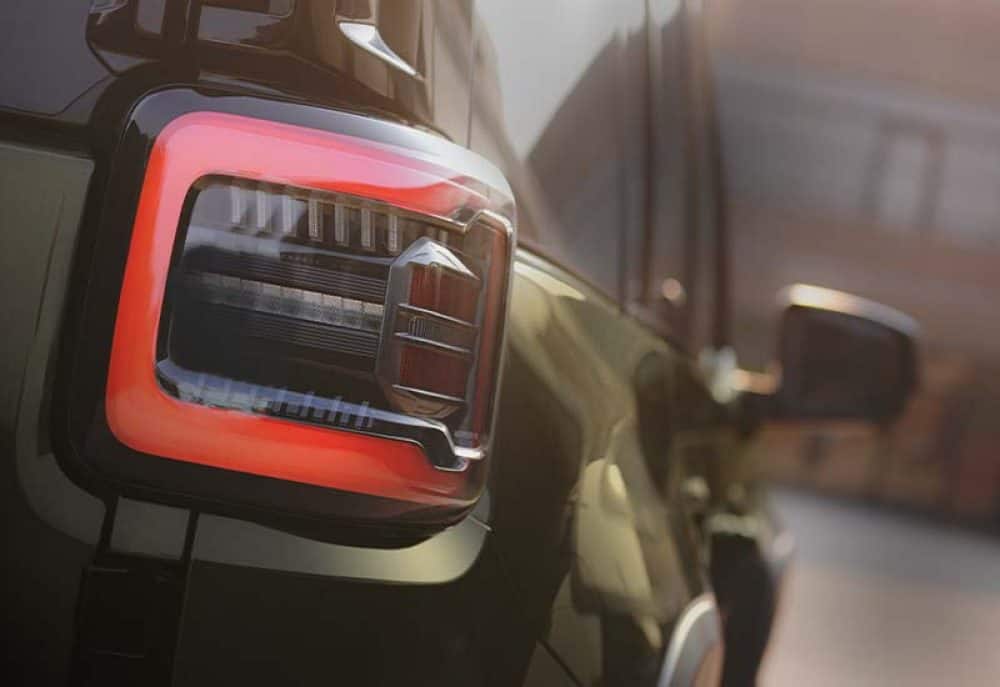 Jeep Recon taillamp detail