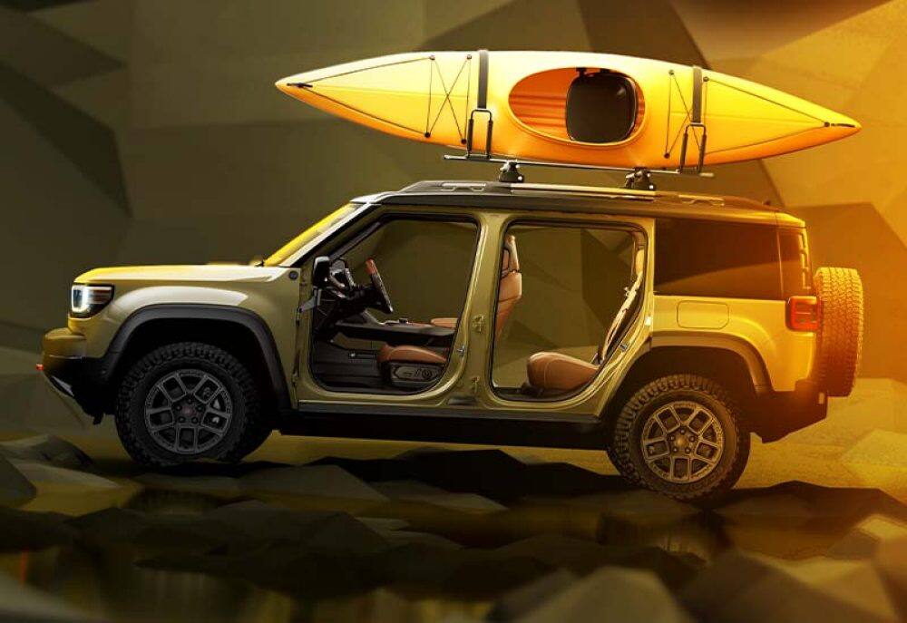 Jeep Recon with kayak